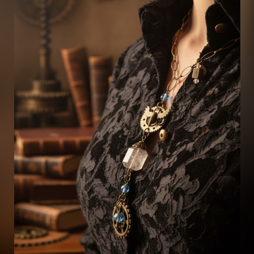 Women’s Steampunk Antique Bronze Pendant Necklace with Charms, Glass‎ Beads NEW